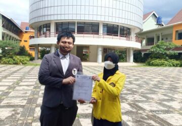 Tim Pengmas FKM UI Gerakkan Pengelolaan Sampah di Sekolah. (foto-foto: dok UI)