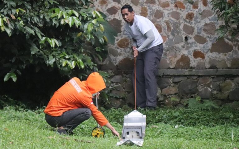 FMIPA UI Hadirkan Solusi Kebutuhan Air Bersih di Bandung ...